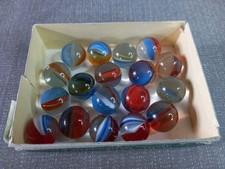 18 Stück alte Glasmurmeln, Marbels Durchmesser 21mm, Mundgeblasen sehr schön;