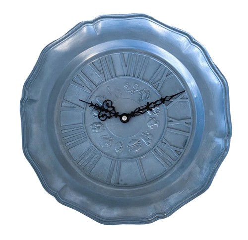 Vintage wanduhr aus zinn - aus,