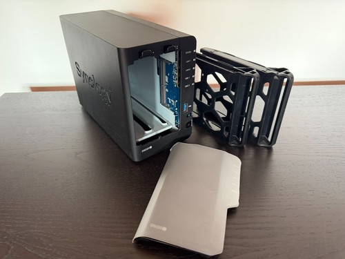 Synology diskstation ds220 - synology, ds220+