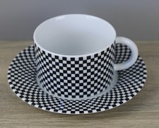 Ysenburg Art Work schwarz weiß kariert Kaffeetasse / Tasse mit Untertasse