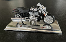 Harley-Davidson VRSCR Street Rod 2006 * schwarz * Maisto