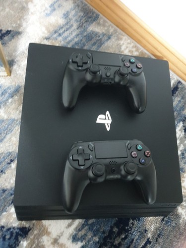 Diese ps4 ist jahr alt - diese,