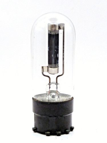 Röhre tube elektronenröhre - röhre/tube-elektronenröhre,