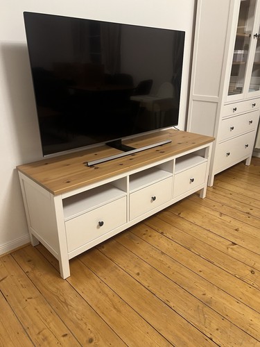 Schrank - tv,