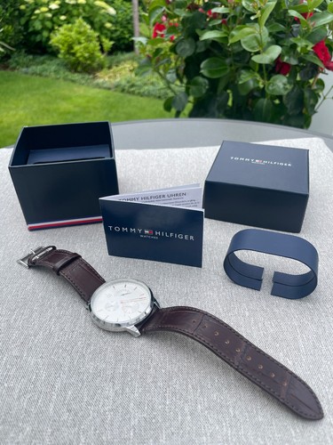 Tommy hilfiger herrenuhr - hilfiger,