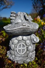 Gartendeko Gartenfigur Feenhaus Fliegenpilz massiver Steinguss