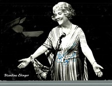 Blandine Ebinger  * Original Unterschrift auf Karte Nr. 8798 f