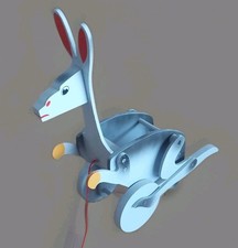 ALEXANDER CALDER Kangaroo / Känguru / Kangourou 1927 - Re-Edition 2003 by Vilac