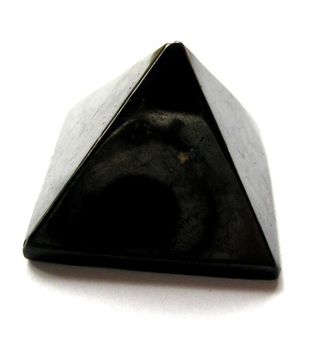 Pyramide schungit - pyramide,