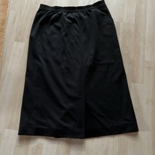 Schwarzer knielanger Rock Gr. 36