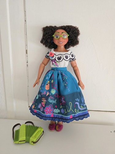 Disney store encanto - disney,