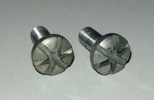 Schrauben rückwand aus - schrauben,