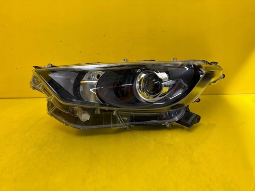 Toyota yaris standard - iv, 4