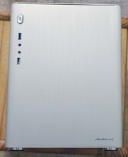 Silentmaxx Cube micro-ATX mini-ITX Aluminium PC Gehause * silber * OVP 