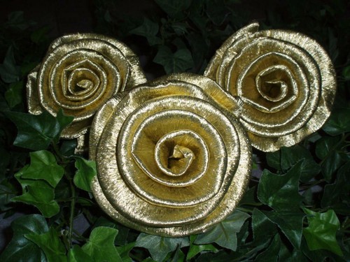 Große krepprosen gold - 50, x