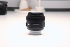 Sigma Objektiv 30mm f/1.4 DC