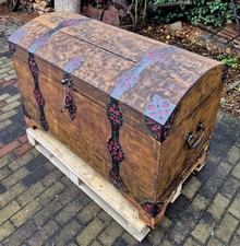 Barocktruhe Eiche mit Beschlägen 