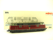 DB Diesellok BR 221   -   Märklin  HO Lok  1:87 - 3582    - #827   #E - gebr.