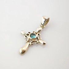 Kreuzanhänger aus Silber mit