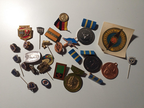 Ddr east germany anstecknadeln - ddr,