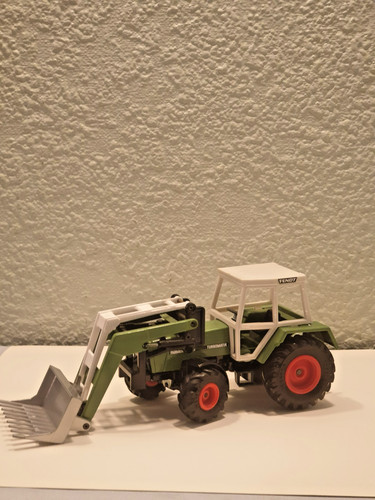 Siku farmer fendt - siku,