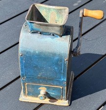 Kaffeemühle Antik  Tix