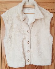 ärmellose Teddy-Weste, Marke