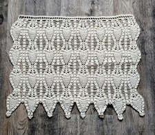 Gehäkelte Gardine -