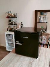 Severin Retro Mini Kühl- & Gefrierschrank (GB 8880, schwarz)