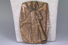 Relief Engel mit Horn Bronze