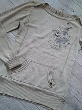 Pullover mit schönen Details