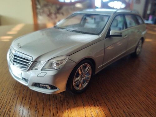 Minichamps mercedes e - 1:18,