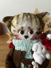 Künstlerfigur  ୨ৎ