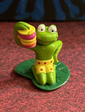 Fremdfiguren Erdal Rex Frosch mit Laterne auf Lotusblatt sitzend, sammeln, Tier