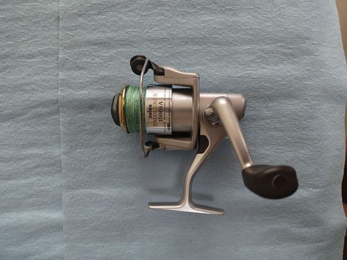 Daiwa emblem 1500ia - emblem-s,