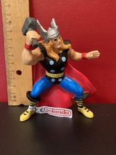 Thor Marvel Superhelden Yolanda mit Fähnchen 