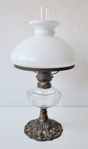 Schöne antike petroleumlampe - schöne,,