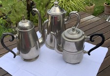 3 alte Metall - Kannen ,2 mit