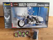 Revell 7927 Harley-Davidson Electra Glide 1:8 mit LED Beleuchtung
