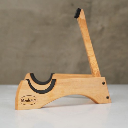 Marleaux bass guitar - guitar, stand