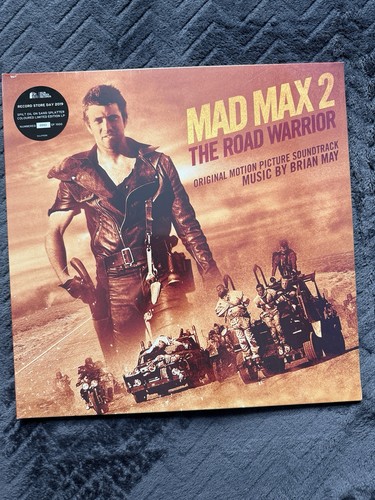 Mad max road - max, 2
