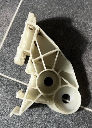 Stoßstangenhalter vorne links - stoßstangenhalter,