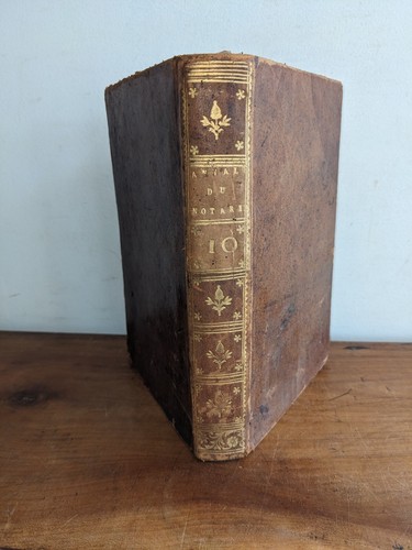 Altes buch annalen - -,
