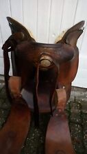 Westernsattel gebraucht komplett mit Steigbügel und Fender.