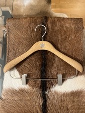 Kleiderbügel aus Holz Gebraucht für Hosen