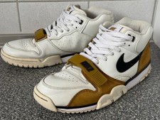 NIKE AIR TRAINER 1