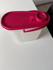 Tupperware Vintage 587 2 QT