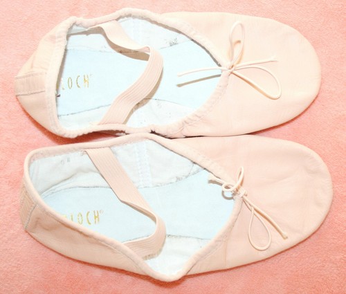 ʒ bloch - Ƹ̵̡Ӝ̵̨̄Ʒ,