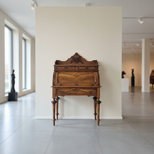 28183 Damen-Schreibtisch