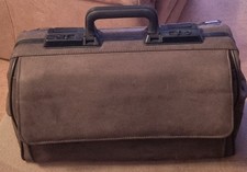 Arzttasche Doktortasche Wasserbüffelleder  beste Qualität mega Optik Top Leder 1